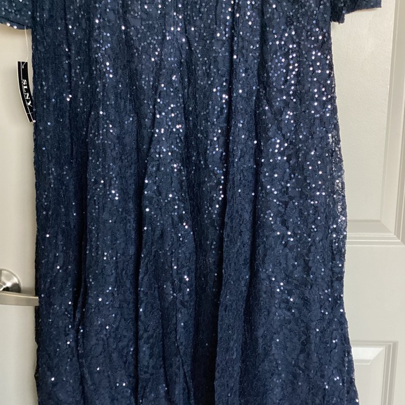 SL FASHIONS Lace Overlay Fit & Flare Midi Dress, size 16 - Picture 7 of 11